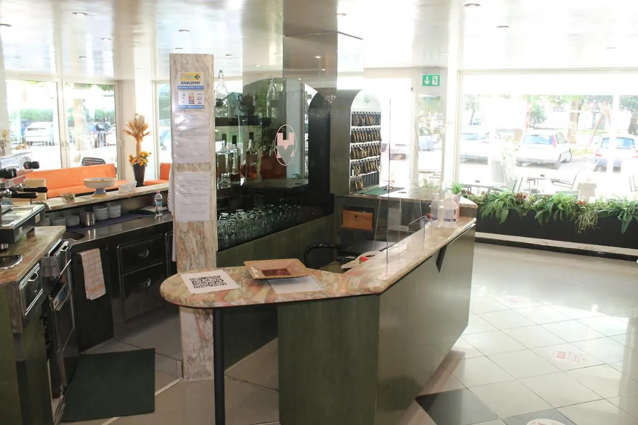 Hotel Vernel Rimini 3*,