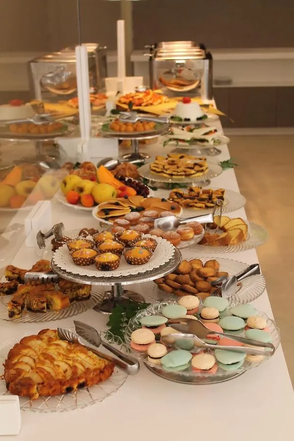 Hotel Vernel Rimini 3*,
