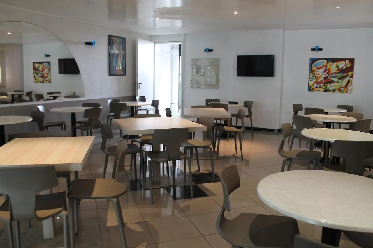 Hotel Vernel Rimini 3*,  Italy